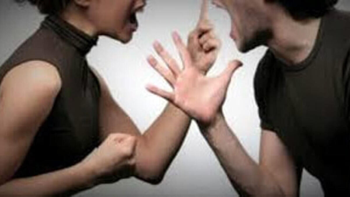 CALTANISSETTA, COPPIA LITIGA: LEI STACCA PEZZO DI LABBRO AL FIDANZATO - 