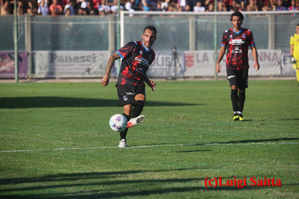 SPORT: IL PATERNO’ NON FERMA LA CORAZZATA CATANIA - LE FOTO