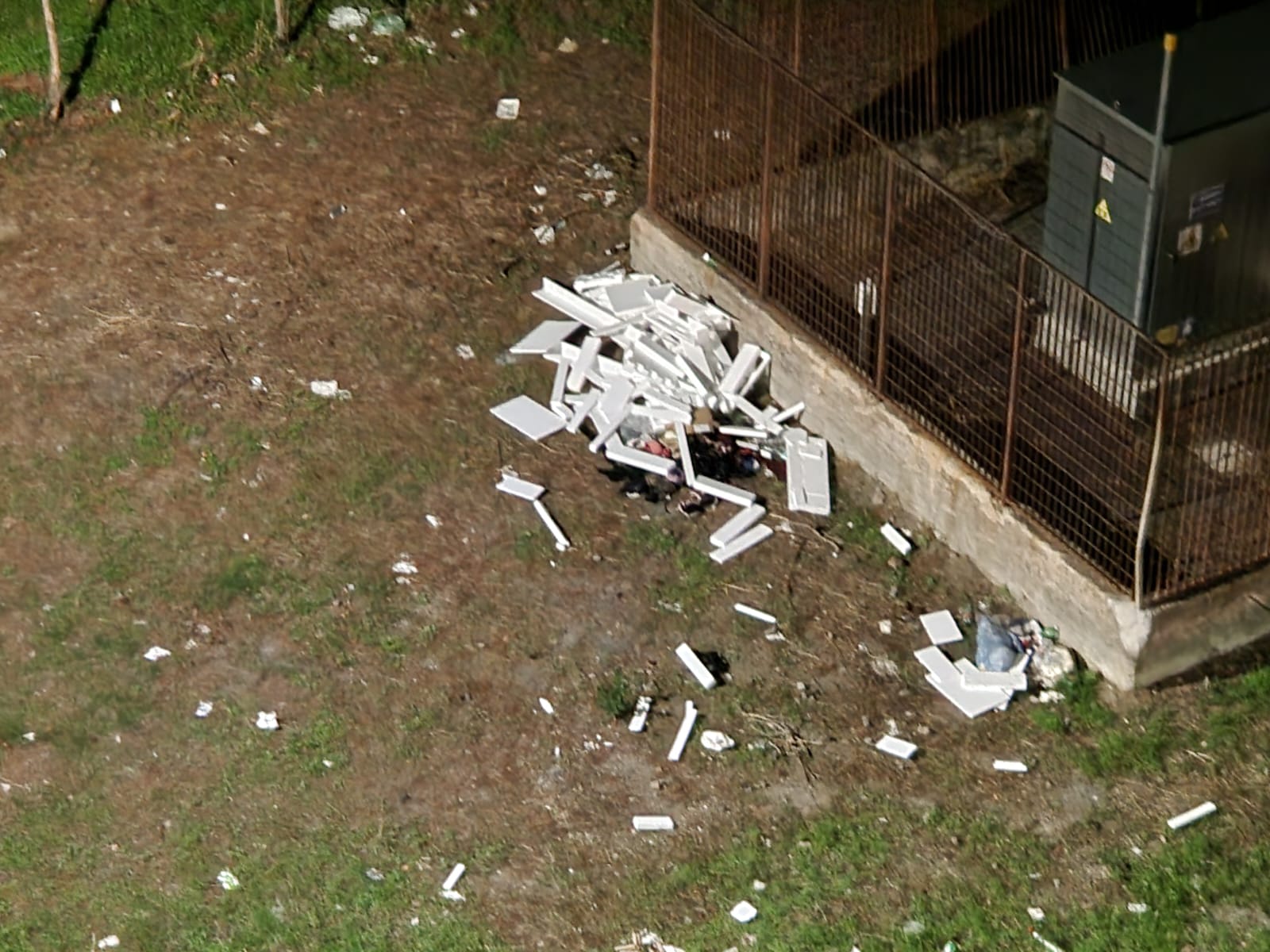 PATERNO’: SEGNALAZIONI DI RIFIUTI E SIRINGHE ABBANDONATI