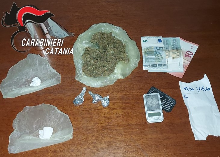 CATANIA. A LIBRINO ARRESTATO NUOVAMENTE IL PUSHER CON “POSTAZIONE DA LAVORO”