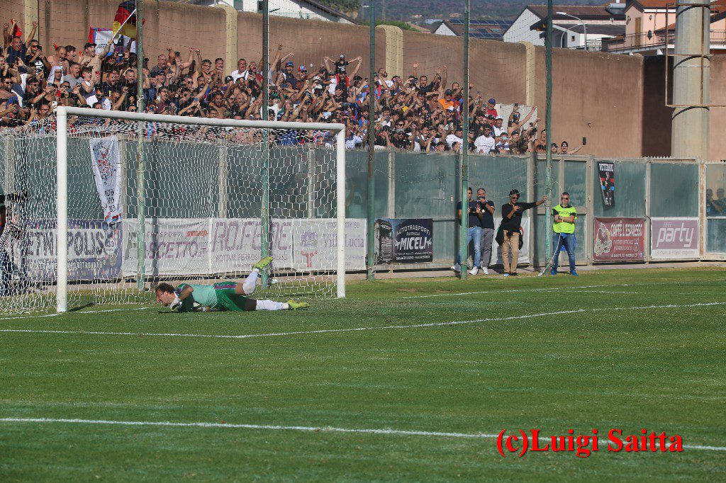 SPORT: IL PATERNO’ NON FERMA LA CORAZZATA CATANIA - LE FOTO