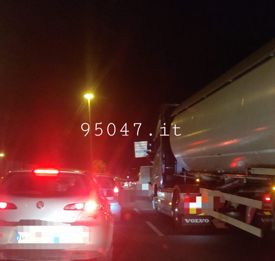 INCIDENTE SULLA SS121 NEI PRESSI DEL PONTE GRACI, LUNGHISSIME CODE DIREZIONE PATERNO’