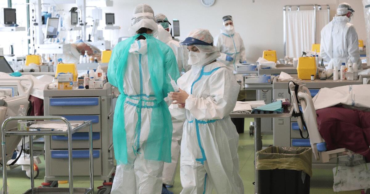 COVID, IN TUTTA ITALIA TORNANO A SALIRE I RICOVERI: +24,2% IN UNA SETTIMANA - 