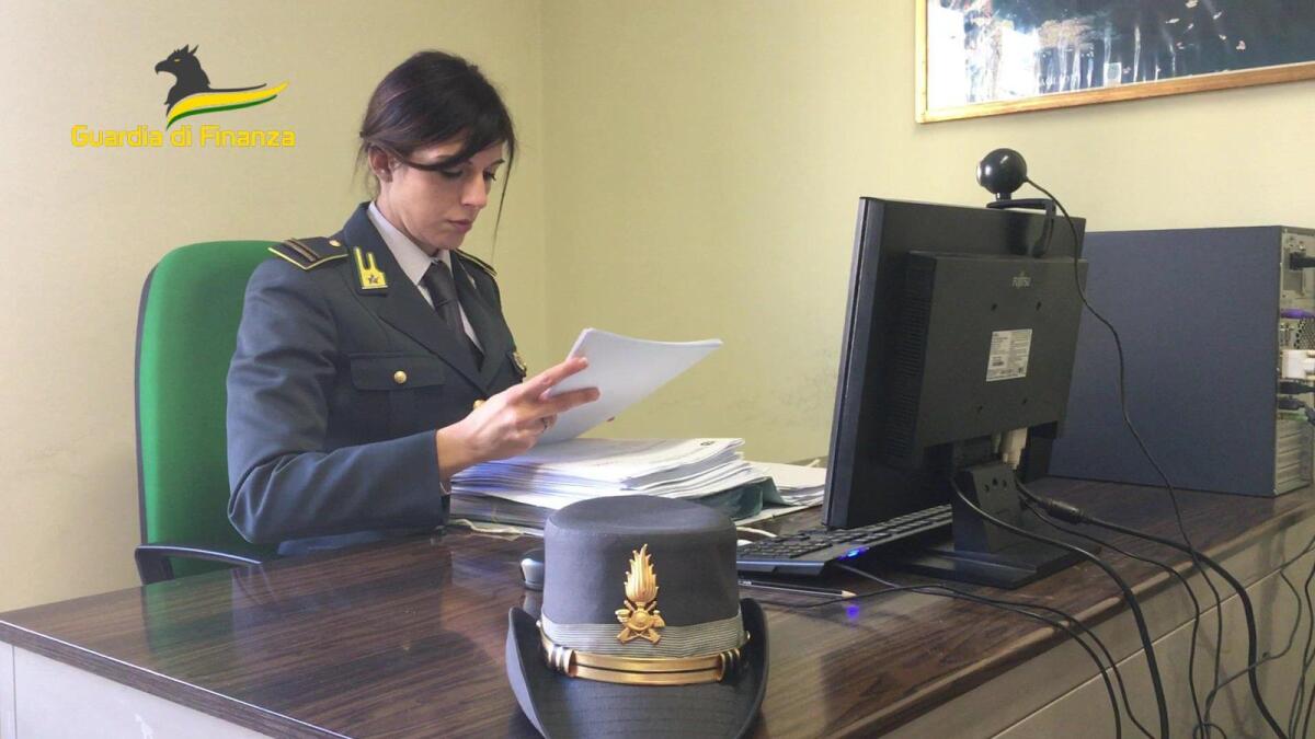 Napoli, “bonus locazione” anche ai morti: sequestro della Gdf da 23 milioni di euro - 