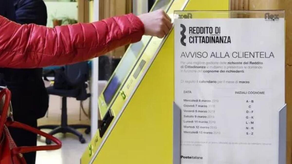REDDITO DI CITTADINANZA, IN ARRIVO LA STRETTA: STOP DOPO IL PRIMO LAVORO RIFIUTATO - 