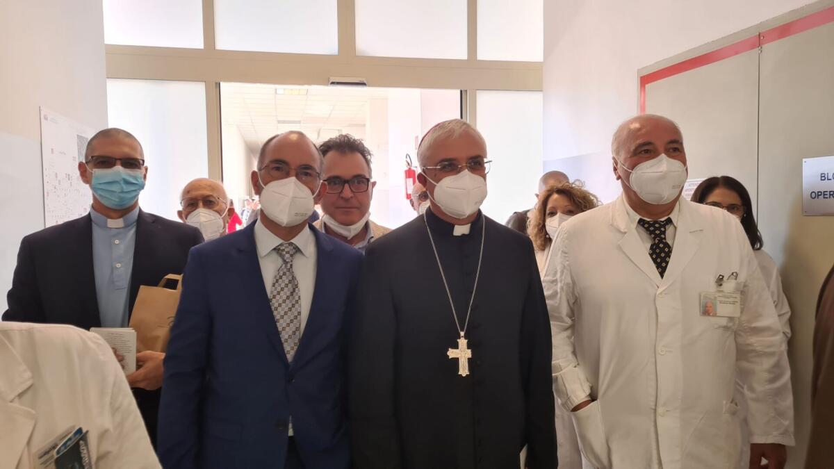 L’ARCIVESCOVO DI CATANIA IN VISITA ALL’OSPEDALE DI BRONTE - 