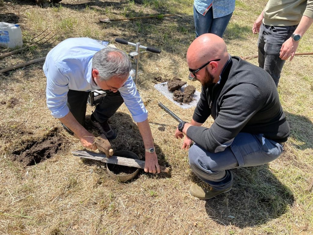 HUMUS PER LA BIOSFERA, IL PROF. GUARNACCIA (DI3A) È SICURO: “LA QUALITÀ DEL SUOLO STRUMENTO FONDAMENTALE PER CONTRASTARE I CAMBIAMENTI CLIMATICI”