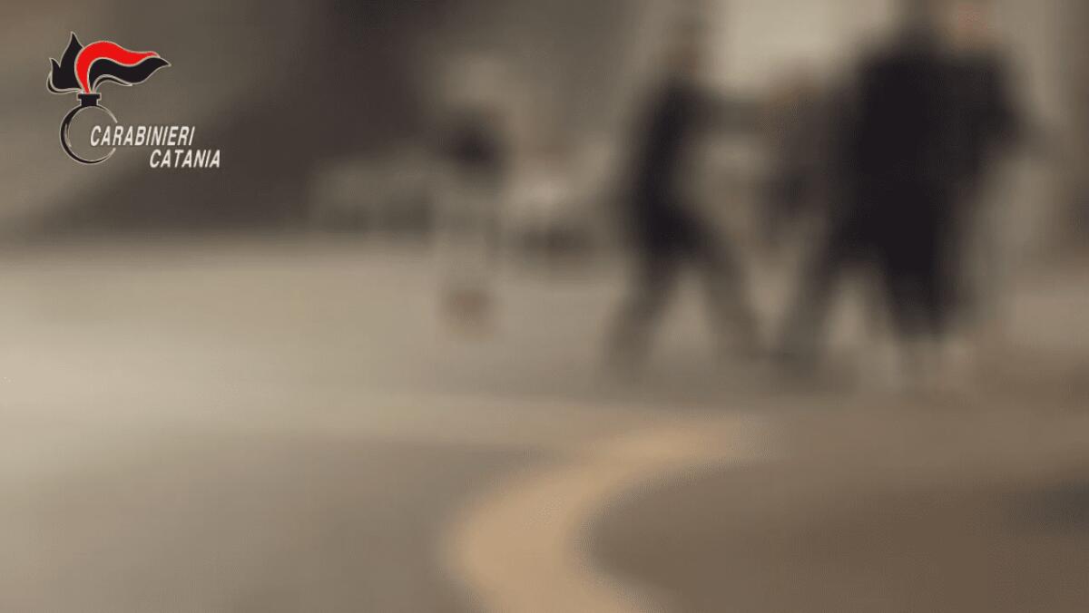 BIANCAVILLA. FAMIGLIA NON GRADISCE FIDANZATO RAGAZZA, SCOPPIA LA RISSA - 