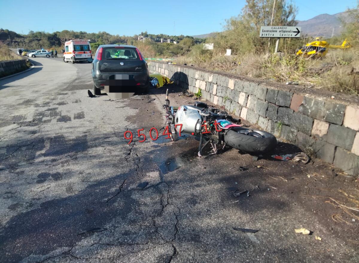 NICOLOSI, TRAGICO SCONTRO AUTO-MOTO: MUORE CENTAURO - 
