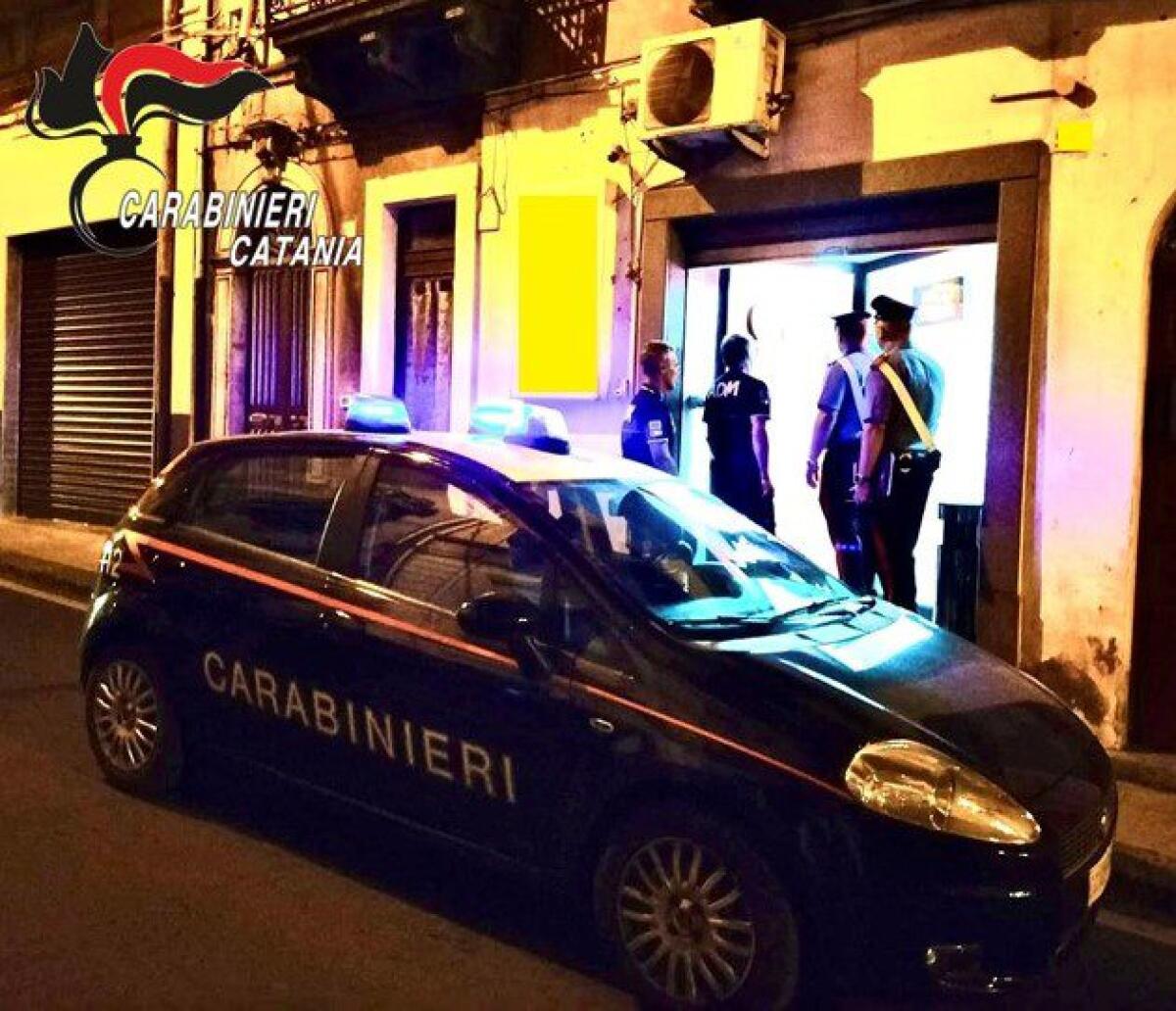 BIANCAVILLA, SCOPERTA SALA GIOCHI ABUSIVA ALL'INTERNO DI UN BAR. SANZIONI - 