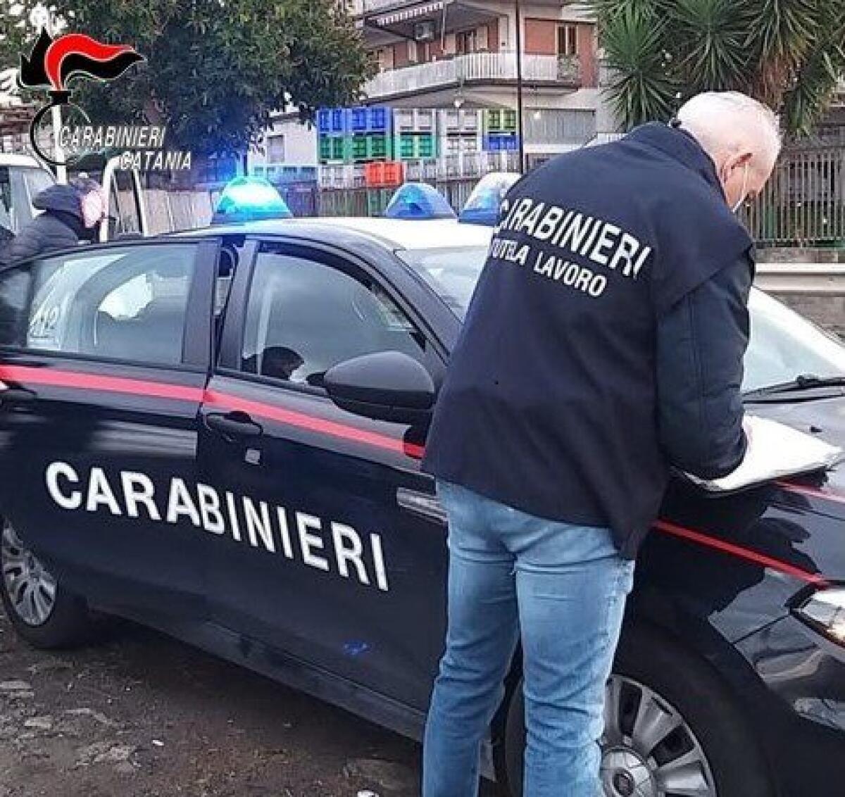 RANDAZZO. CONTROLLI DEI CC: DENUNCIATI I TITOLARI DI DUE BAR - 