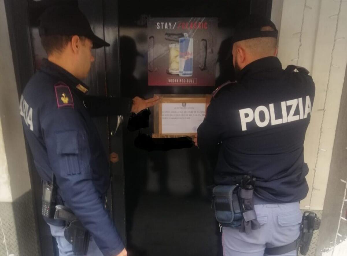 RISSA TRA DONNE PER GELOSIA A CATANIA,QUESTORE CHIUDE LOCALE - 