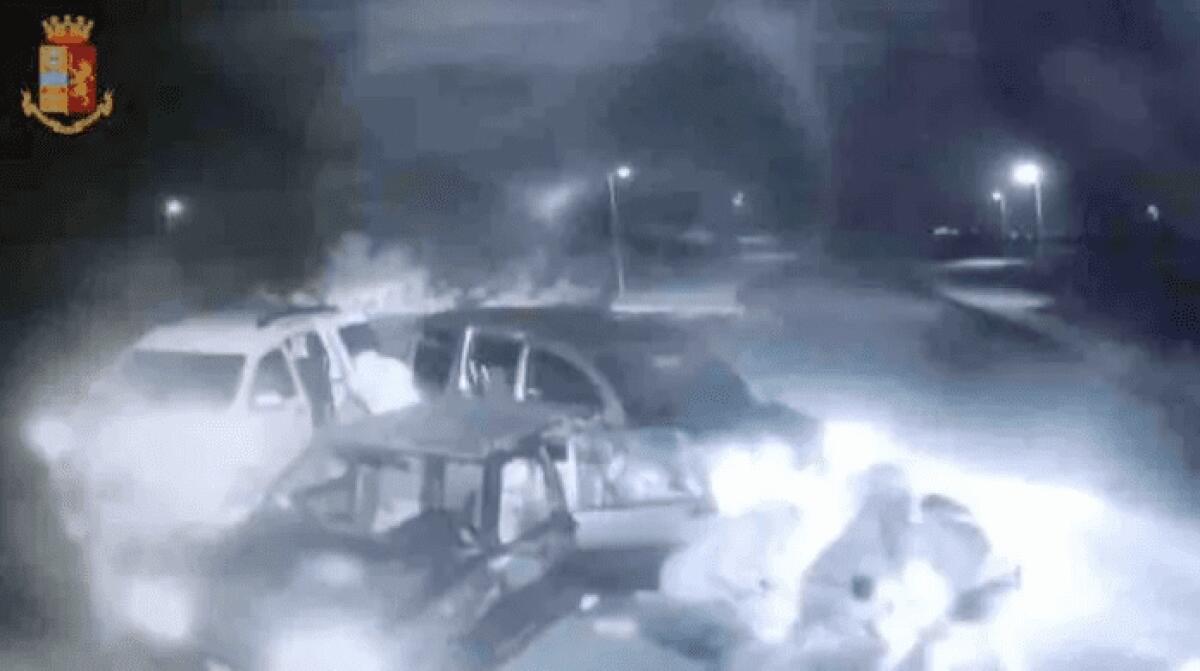 BELPASSO. TENTATA RAPINA ARMATA IN UNA DITTA DI TRASPORTI, TRE ARRESTI - 