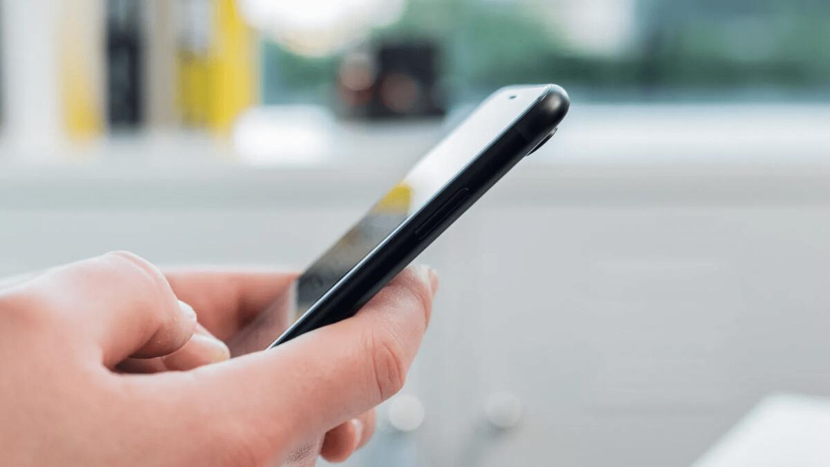 Codici: la nuova truffa di Natale viaggia per e-mail, attenzione al “pacco in giacenza” - 