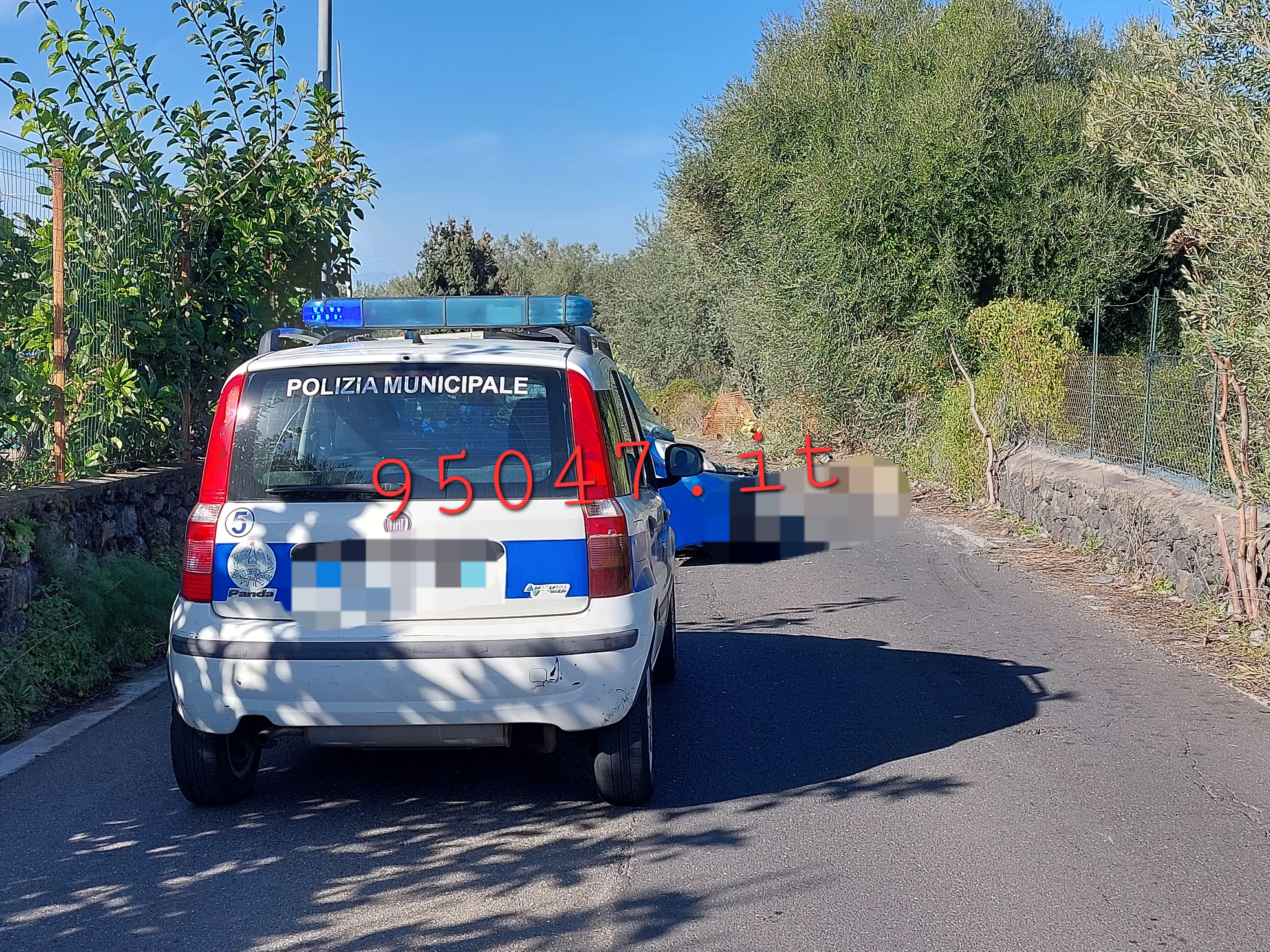 SCONTRO TRA AUTOCARRO ED AUTO SULLA SP56II IN TERRITORIO DI BELPASSO, 4 FERITI