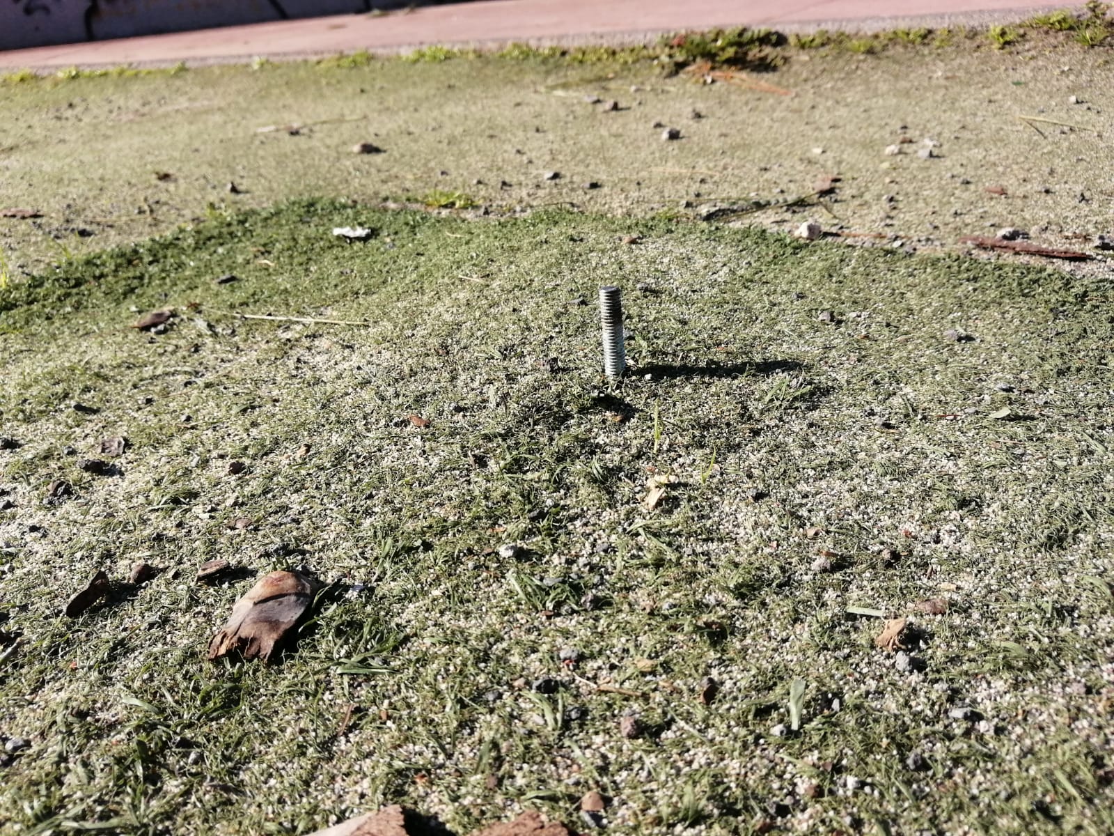 PATERNÒ, FOTODENUNCIA DEL LETTORE:"PERICOLO AL PARCO DEL SOLE"