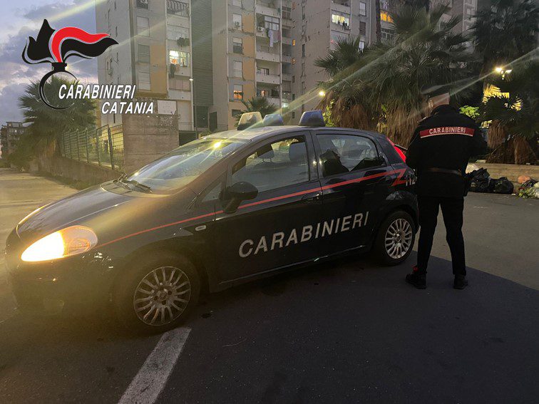 CATANIA. IL SUPERMARKET DELLA DROGA ERA “COSA LORO”: TRE ARRESTATI