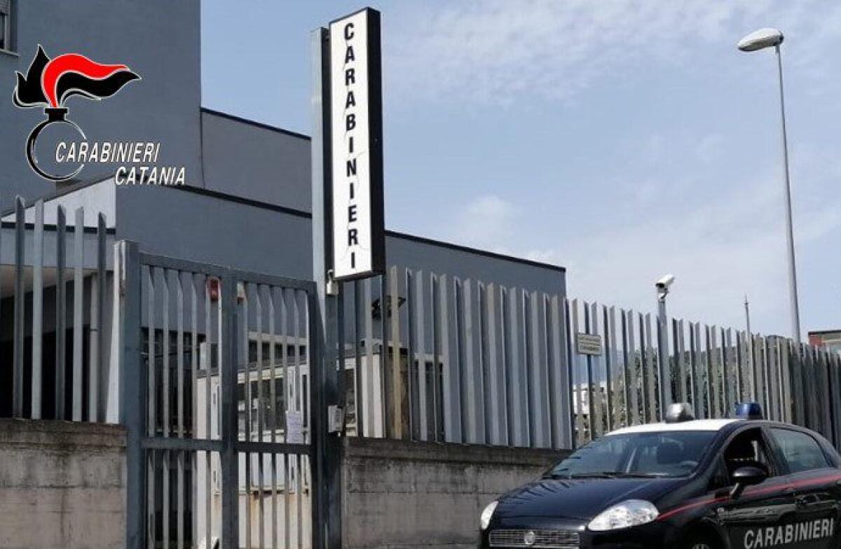 ARRESTATO 42ENNE PATERNESE,FINGE DI ESSERE SINGLE E MINACCIA L'EX FIDANZATA CHE LO AVEVA LASCIATO - 