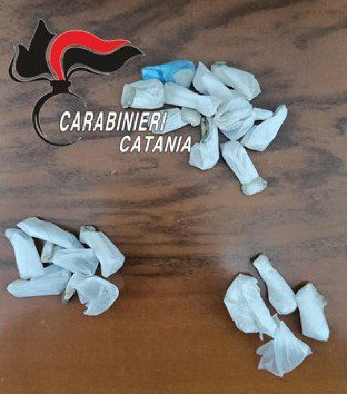 PALAGONIA. SORPRESO CON LA ROBA SUL “TAMBURO”: PUSHER ARRESTATO - 