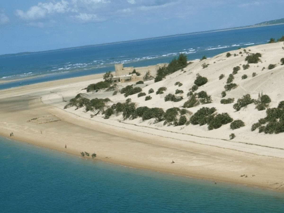 KENYA, BARCA SI RIBALTA: ALMENO 6 TURISTI ITALIANI DISPERSI - 