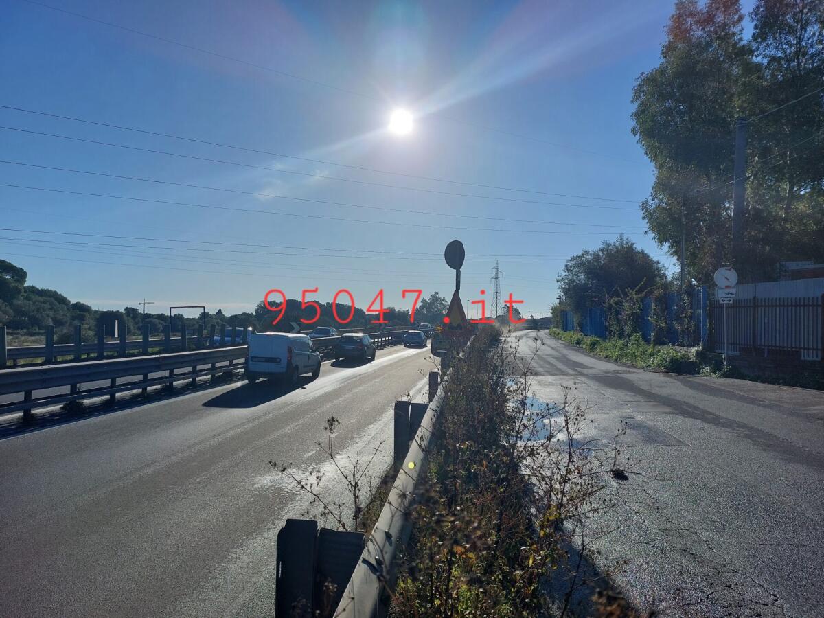 LAVORI SULLA SS121, LUNGHISSIME CODE DIREZIONE CATANIA - 