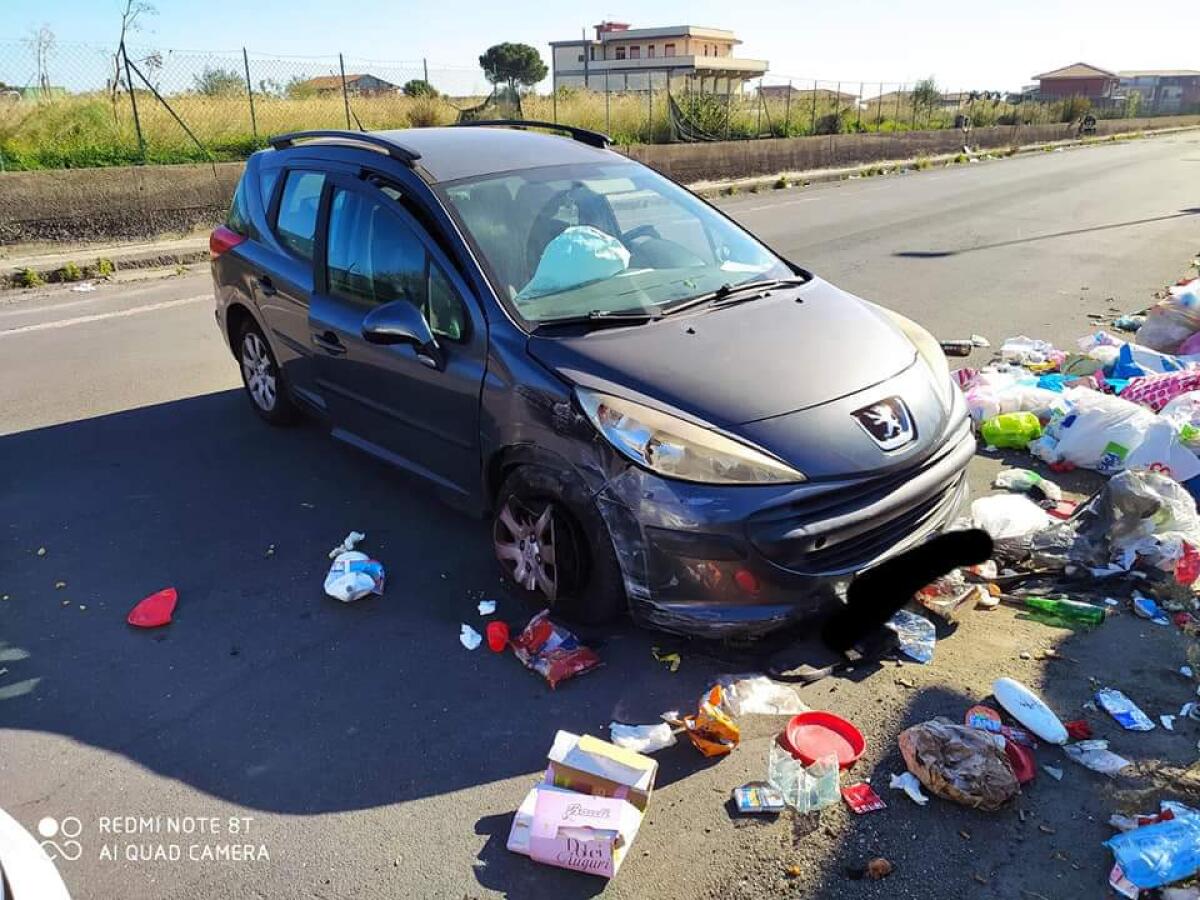 MISTERBIANCO.VA A SBATTERE CON L'AUTO CONTRO CUMULI DI RIFIUTI: FERITO UN ANZIANO - 