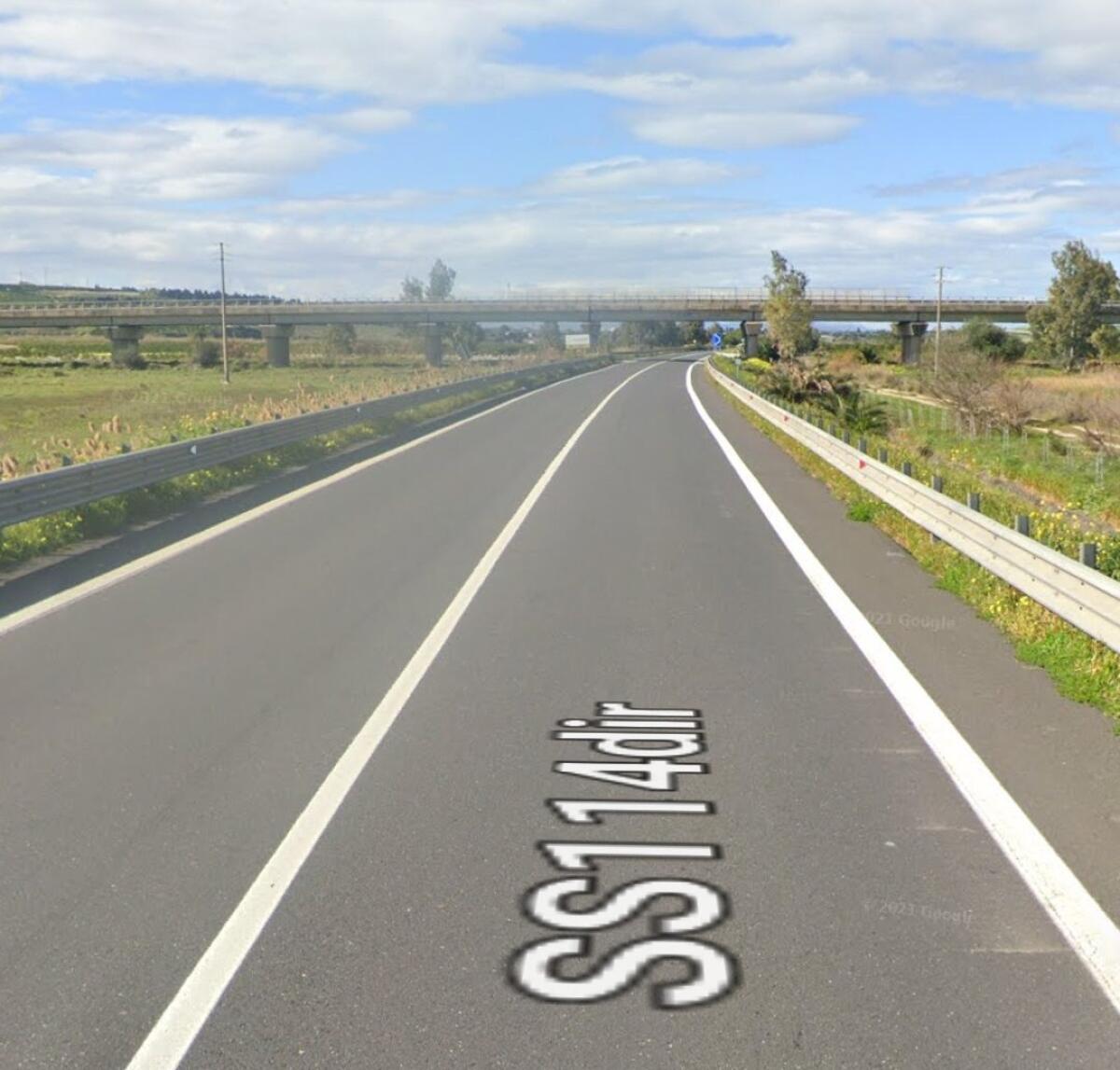 SCONTRO FRONTALE TRA FURGONE E MEZZO PESANTE AD AUGUSTA UN MORTO - 