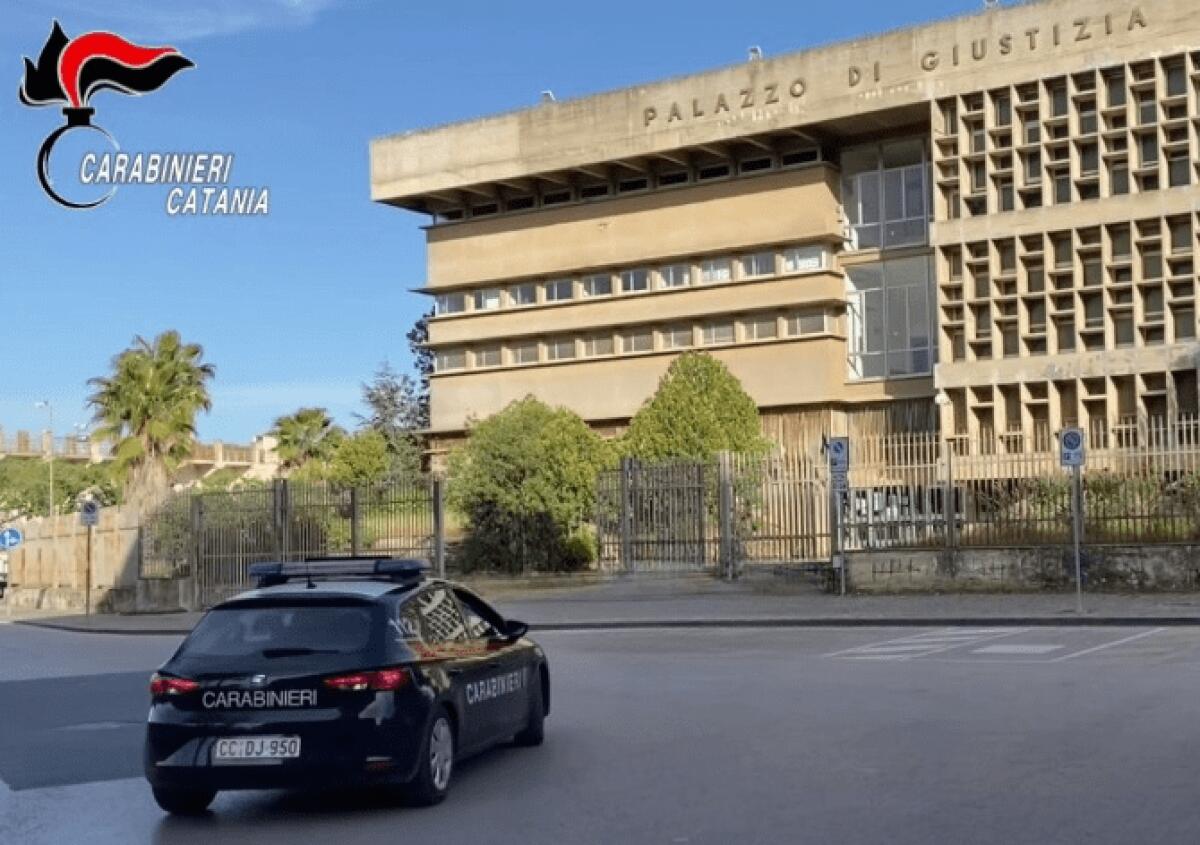 PALAGONIA, UCCISE LO ZIO MA NON PER LEGITTIMA DIFESA: FU OMICIDIO PREMEDITATO E DAI DOMICILIARI FINSICE IN CARCERE - 