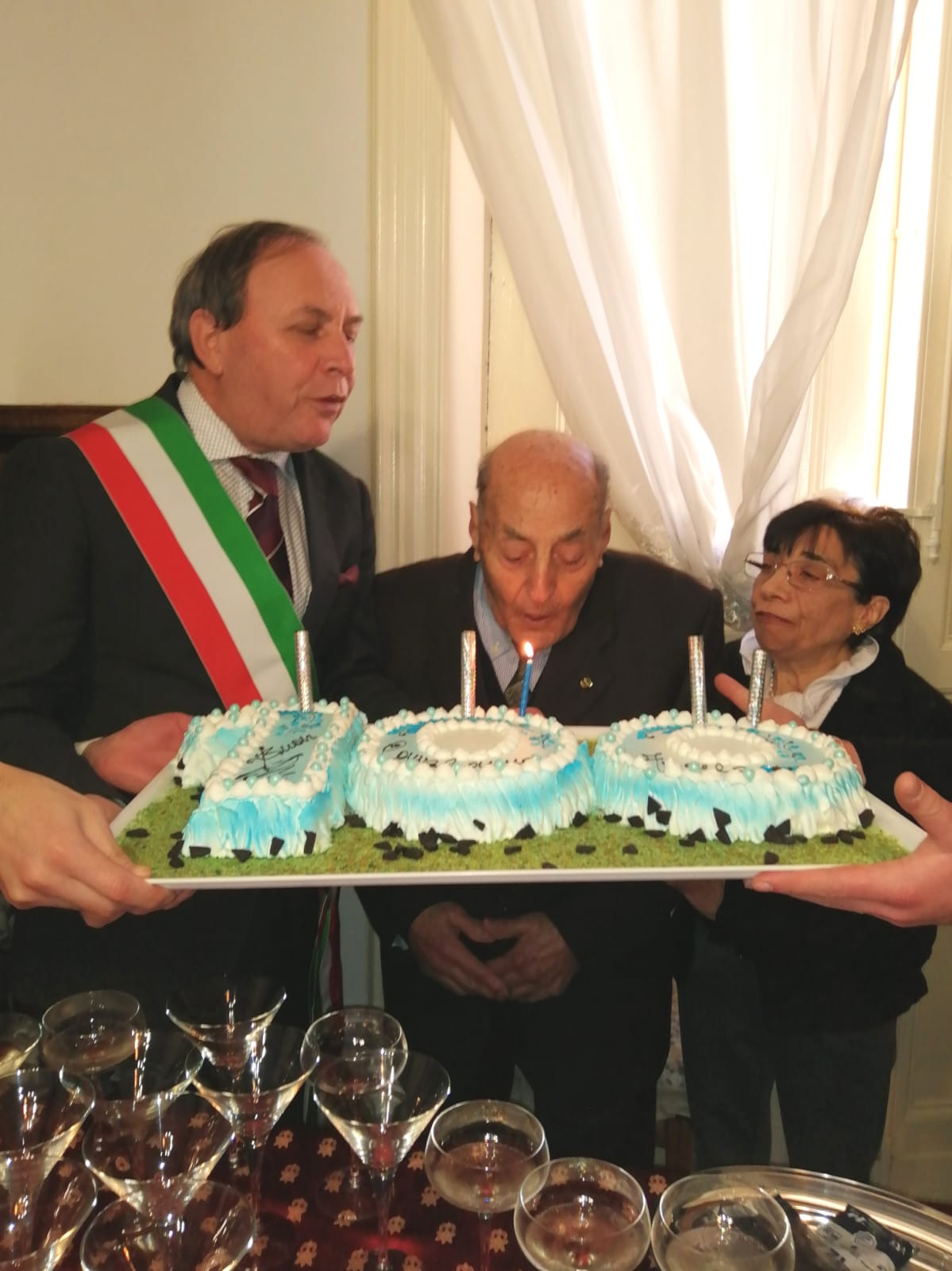 PATERNO': FESTA PER I 100 ANNI DEL SIG. MAGRI' ANGELO