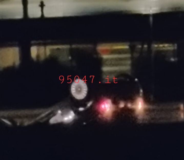 AUTO SI RIBALTA SULLA SS121, ILLESO IL CONDUCENTE