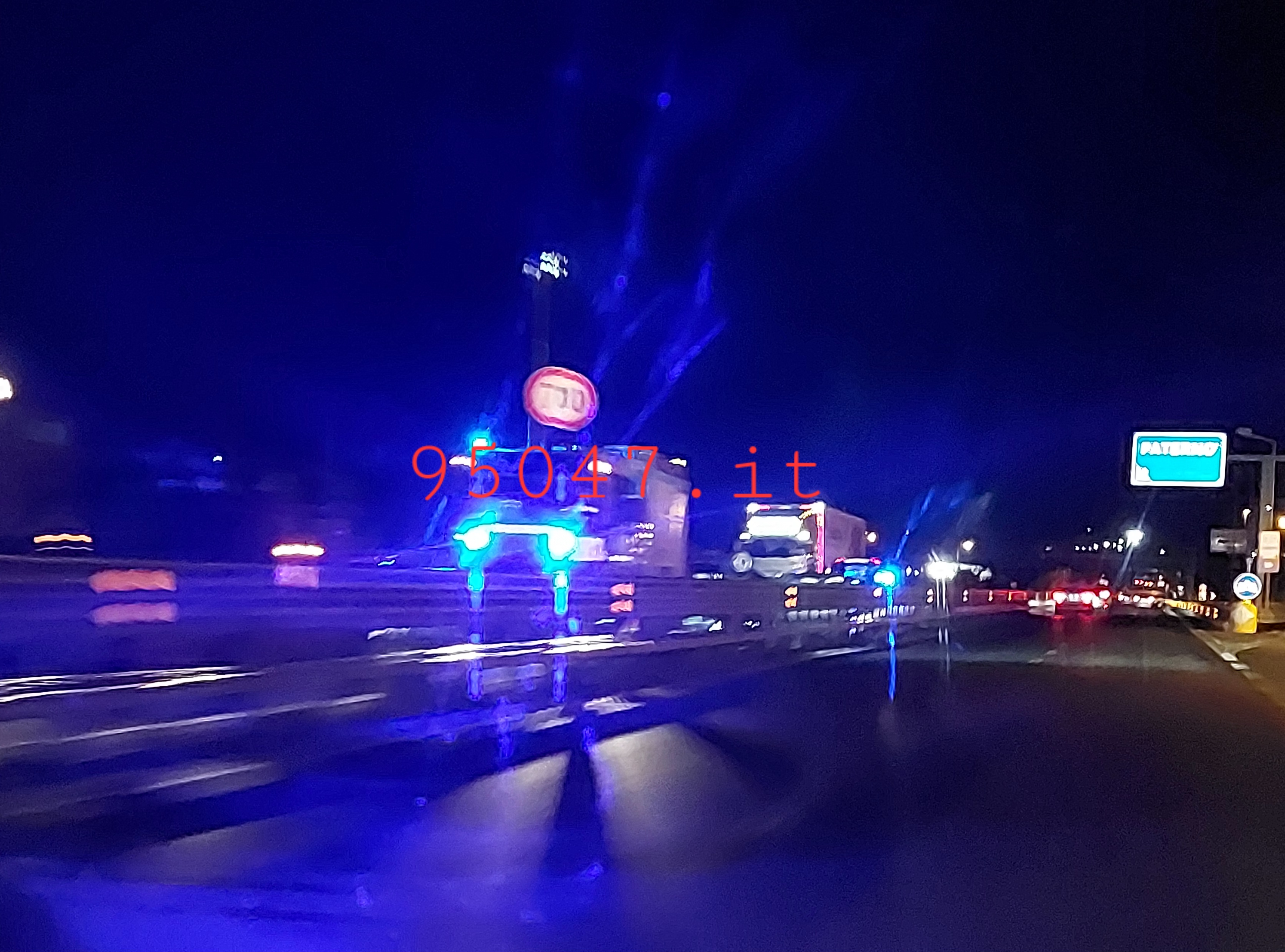 AUTO SI RIBALTA SULLA SS121, ILLESO IL CONDUCENTE