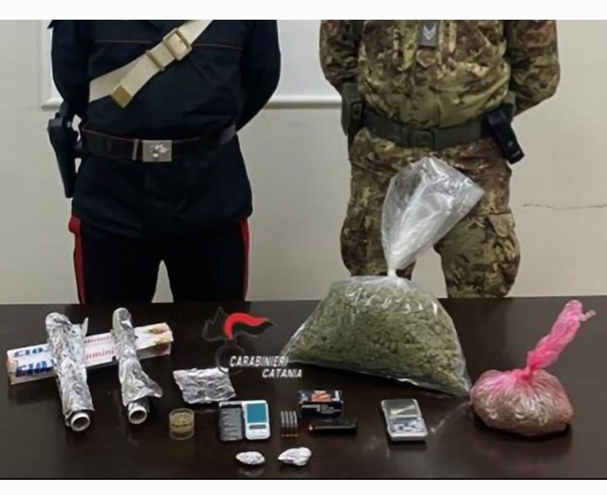 PATERNÒ. QUASI 700 GRAMMI DI MARIJUANA IN CASA: ARRESTATO DAI CARABINIERI UN 25ENNE - 