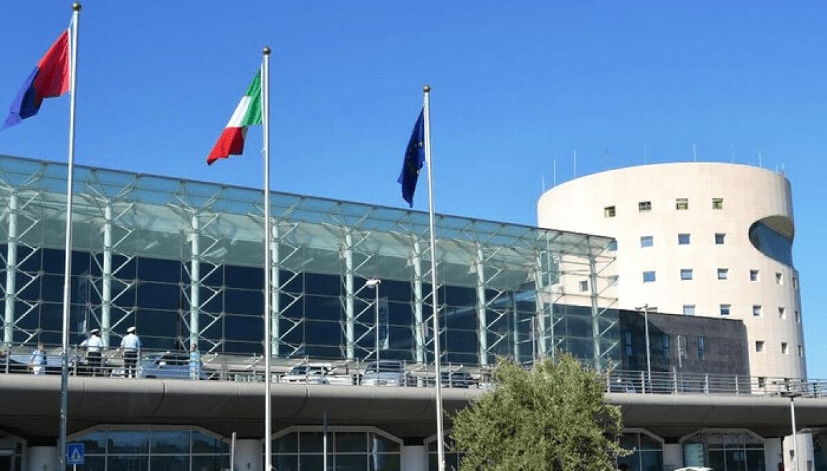 CATANIA. AUTONOLEGGIO TRUFFAVA I CLIENTI CON VERBALI FALSI E FALSI INCIDENTI - 