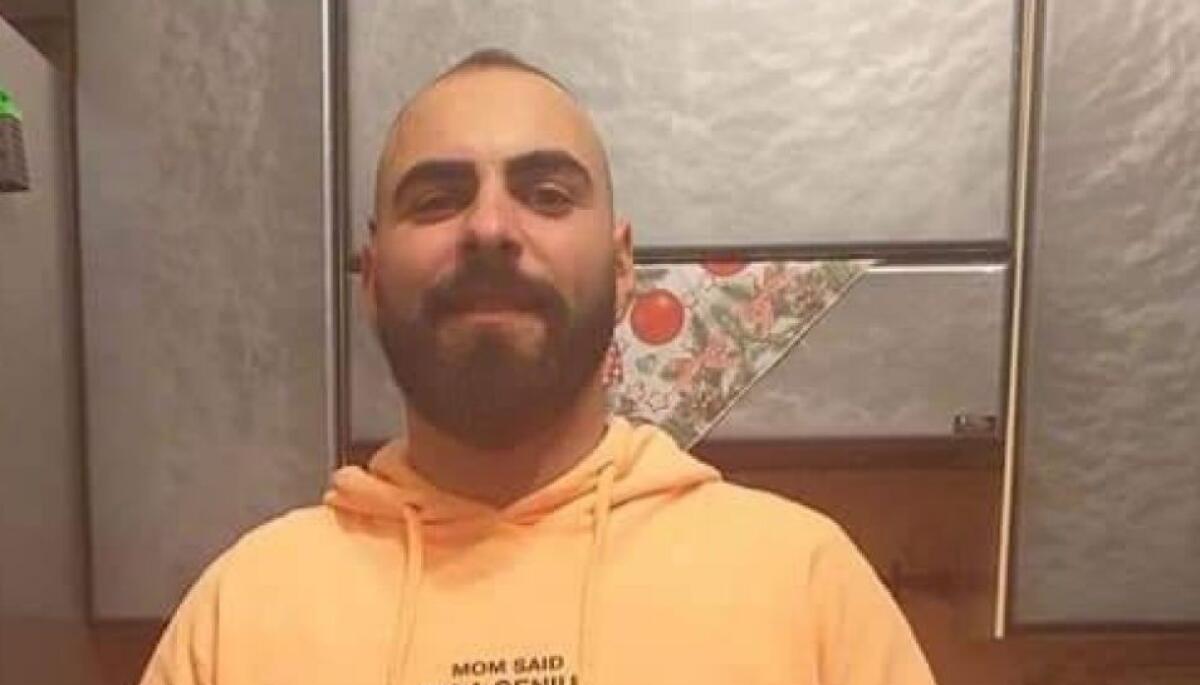 PATERNO': ANDREA MUORE ALL'IMPROVVISO PER UN MALORE A 30 ANNI, OGGI I FUNERALI A SAN BIAGIO - 