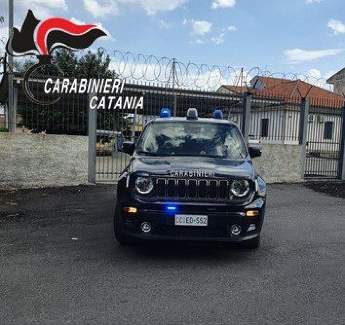 VEDE I CARABINIERI E SCAPPA, IN CARCERE PER RESISTENZA A PUBBLICO UFFICIALE ED EVASIONE - 