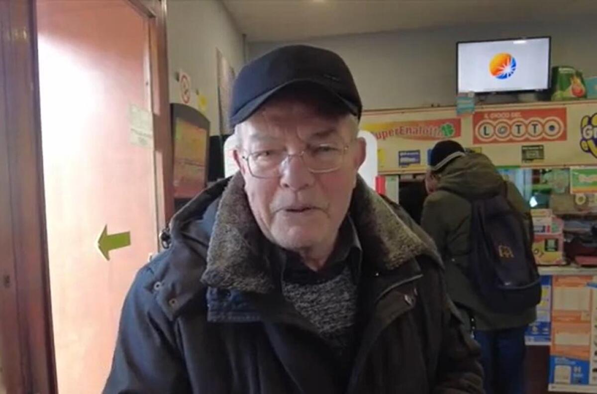 SUPERENALOTTO, CEDE IL TAGLIANDO VINCENTE A CHI ERA IN FILA DOPO DI LUI. «LA FORTUNA MI È PASSATA VICINO» - 
