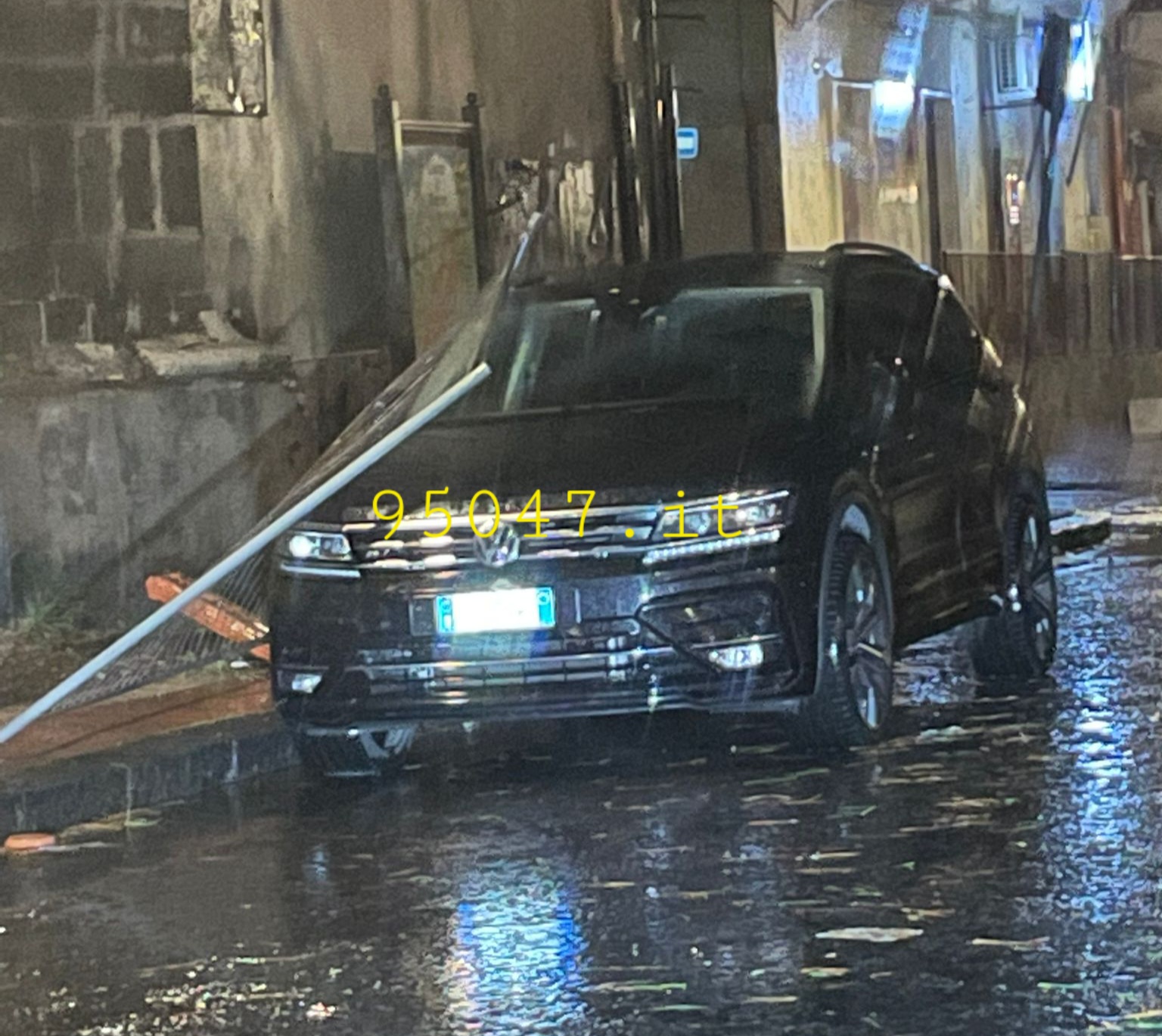 LA SICILIA È NEL VORTICE DEL CICLONE HELIOS, FORTE VENTO E DANNI PURE A PATERNO'