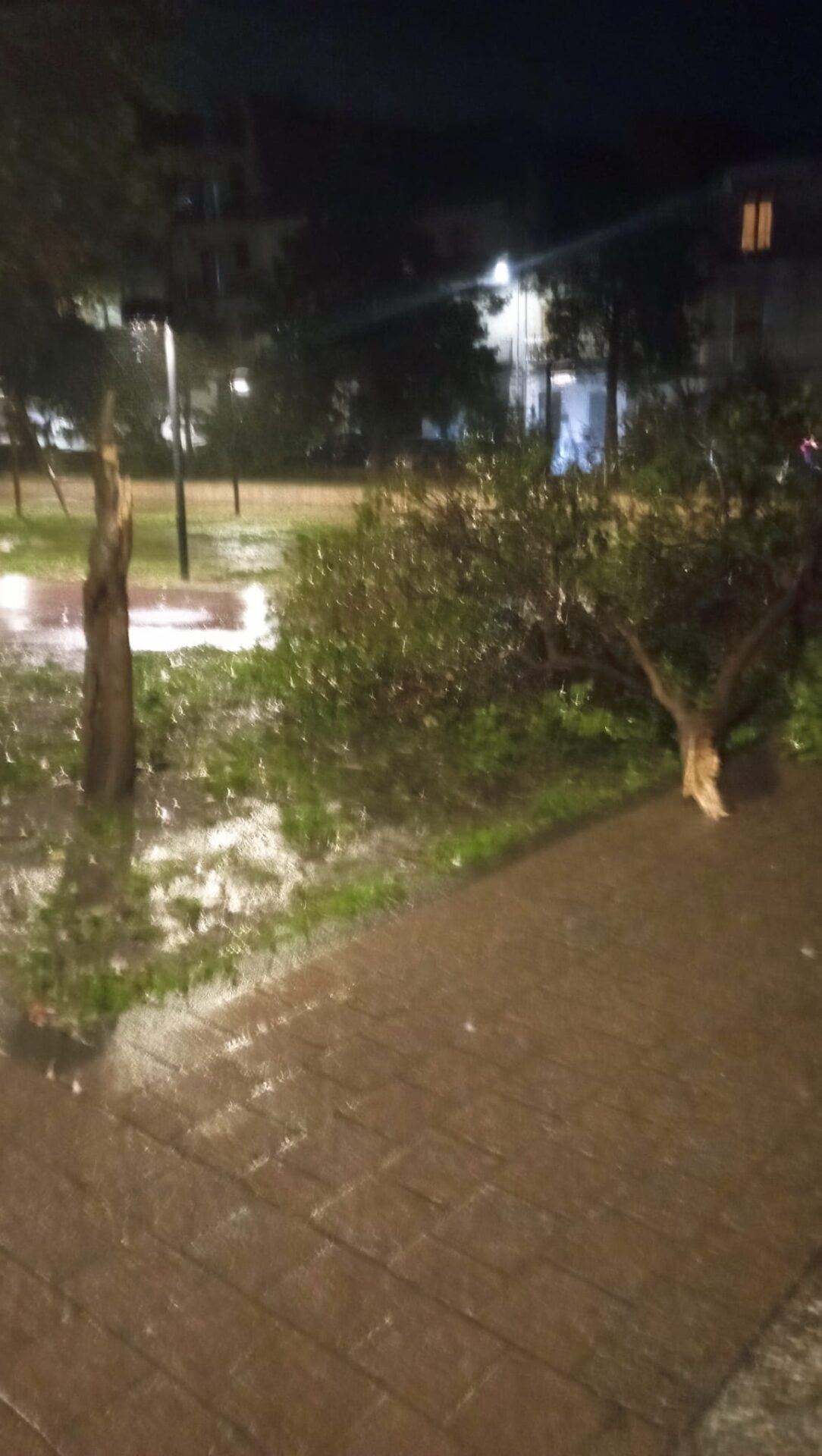 LA SICILIA È NEL VORTICE DEL CICLONE HELIOS, FORTE VENTO E DANNI PURE A PATERNO'