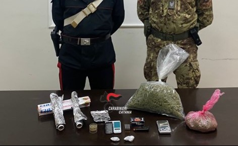 PATERNÒ. QUASI 700 GRAMMI DI MARIJUANA IN CASA: ARRESTATO DAI CARABINIERI UN 25ENNE