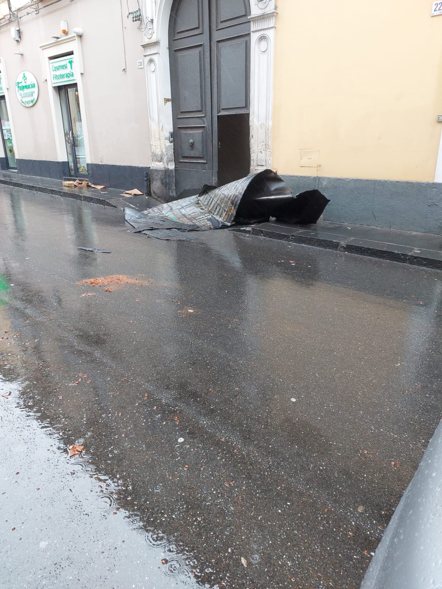 Maltempo: nubifragi e vento, le vostre foto inviate a 95047.it