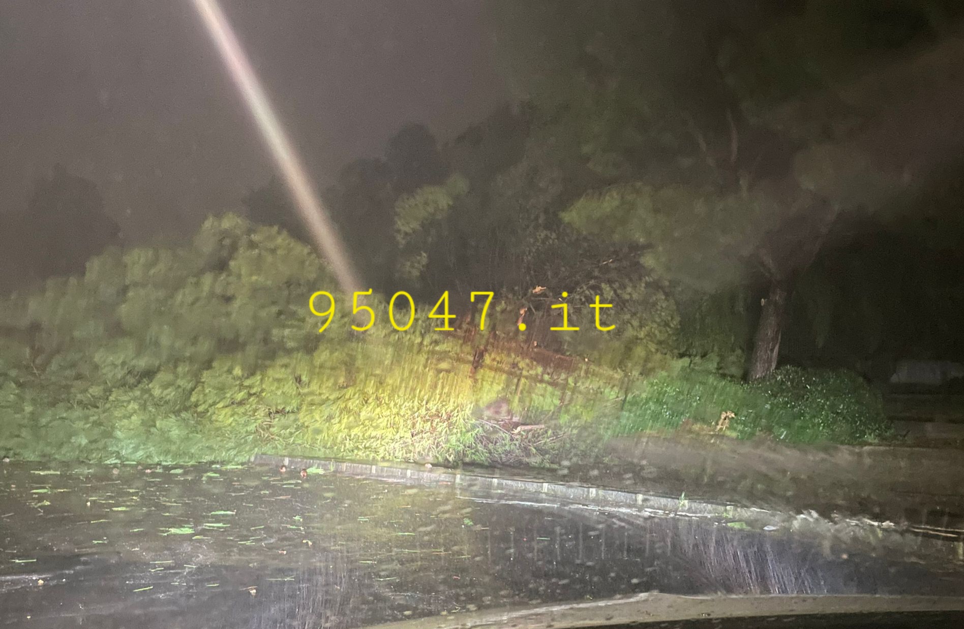 LA SICILIA È NEL VORTICE DEL CICLONE HELIOS, FORTE VENTO E DANNI PURE A PATERNO'