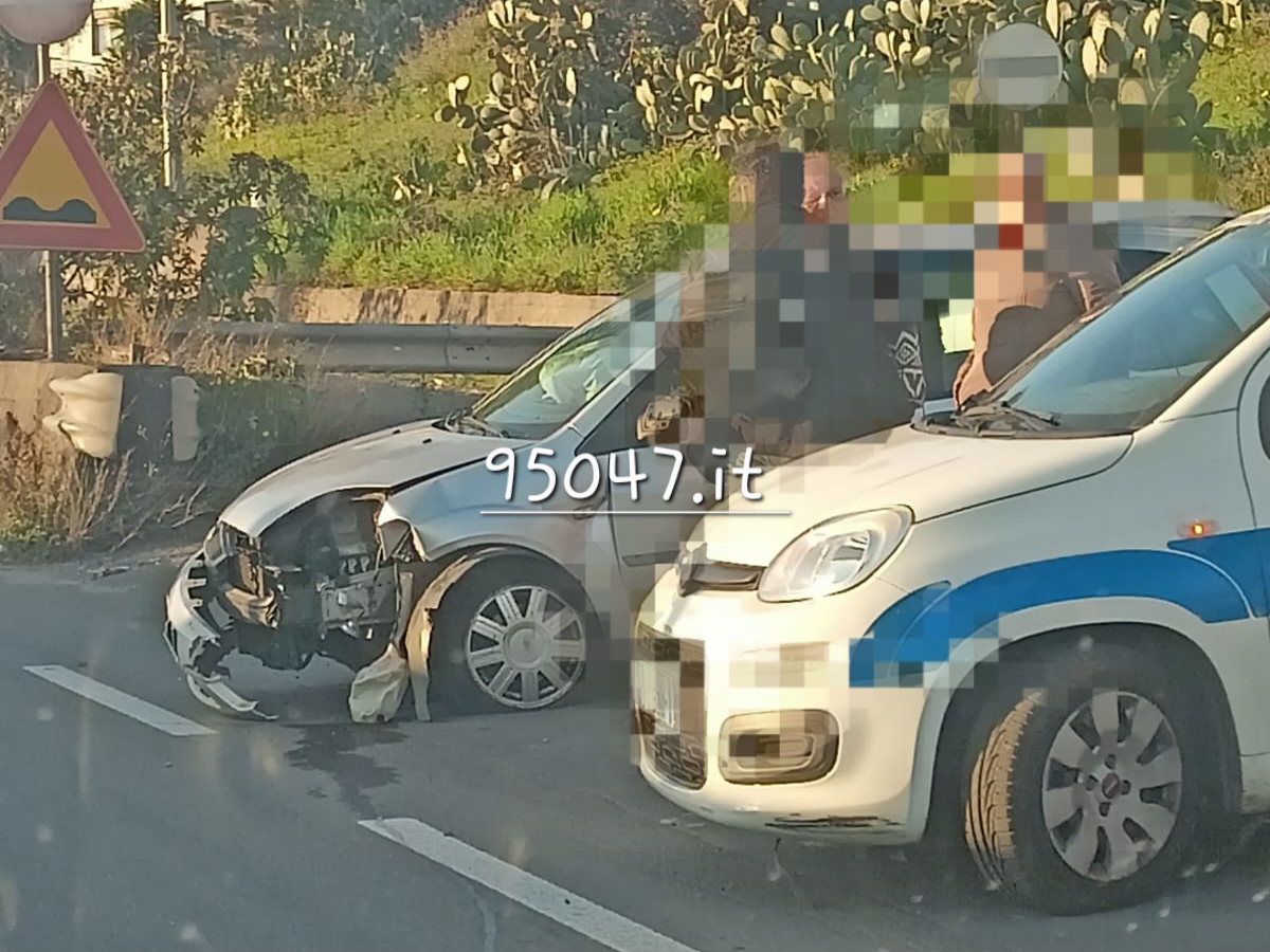 INCIDENTE A MISTERBIANCO SULLA SS 121, LUNGHE CODE IN DIREZIONE PATERNÒ
