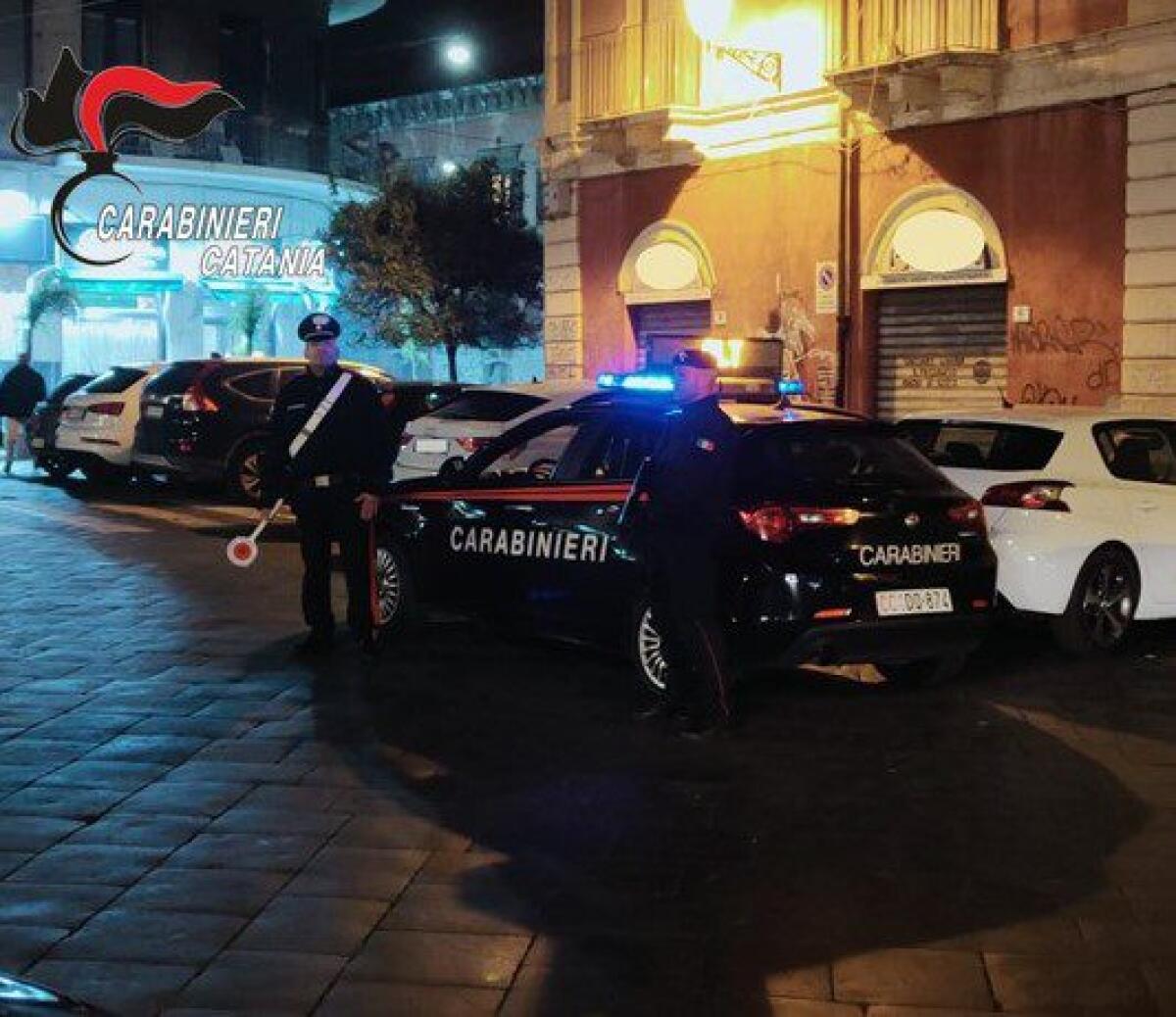 CATANIA. CONTROLLI ALLE ATTIVITÀ COMMERCIALI DEL CENTRO ED AI PARCHEGGIATORI ABUSIVI - 