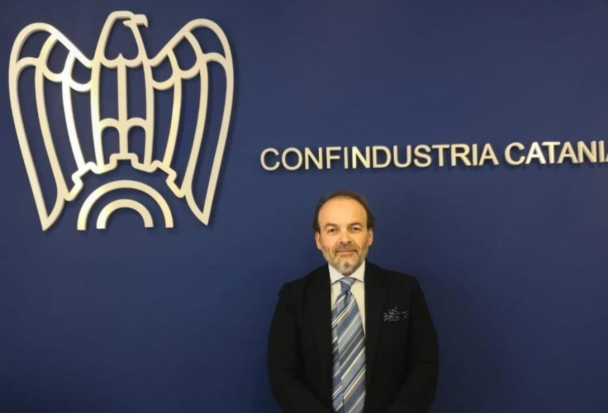 PATERNO': ATTILIO LOMBARDO ELETTO PRESIDENTE PROVINCIALE SEZ. ASSICURATIVA E BANCARIA DI CONFINDUSTRIA - 