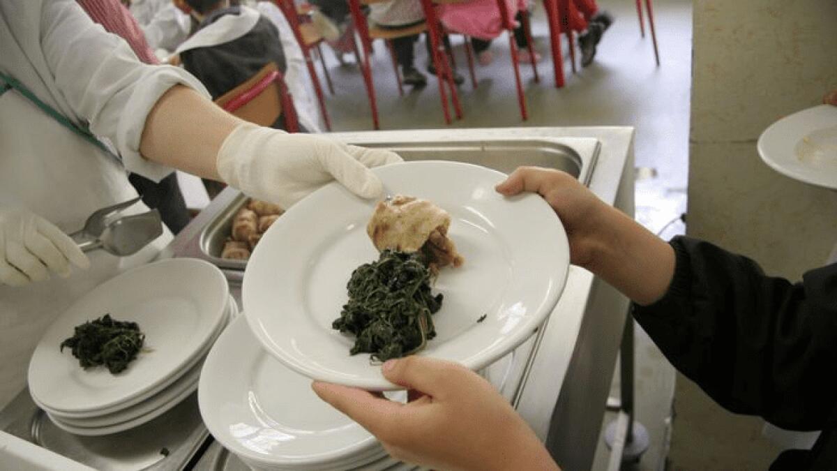 CONTROLLI DEI NAS NELLE MENSE SCOLASTICHE: IRREGOLARE UNA SU TRE, A CASERTA LA PASTA E PATATE VENIVA CUCINATA SENZA PATATE - 