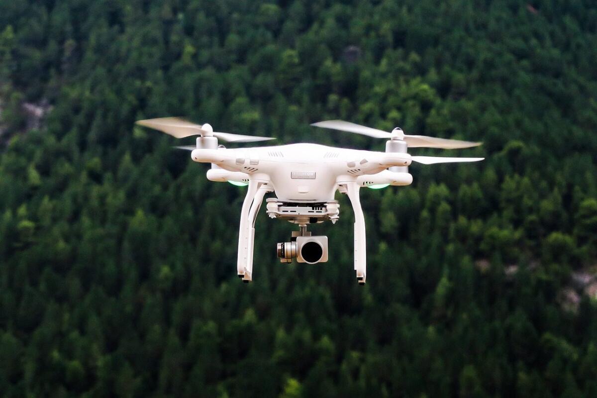 LA POLIZIA MUNIPALE DI ACIREALE ACQUSTA IL DRONE PER IL CONTROLLO DEL TERRITORIO - 
