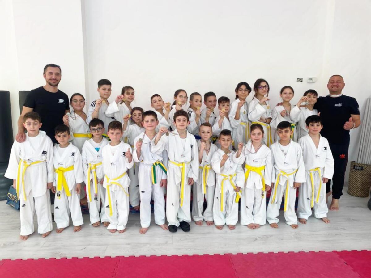 TAEKWONDO MARLETTA, L'ECCELLENZA PATERNESE CONQUISTA LA SICILIA CON<br>10 ORO, 4 D'ARGENTO E 5 DI BRONZO. - 