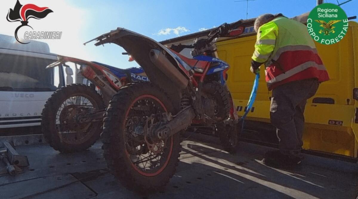 INDIVIDUATI E SANZIONATI I MOTOCICLISTI CHE AVEVANO DANNEGGIATO IL PARCO ED AGGREDITO 2 CICLISTI - 