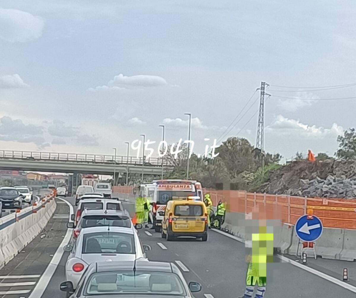 INCIDENTE SULLA TANGENZIALE DI CATANIA, CODE - 