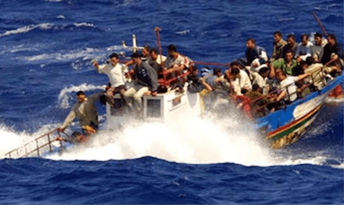L'ALLARME DEGLI 007: DALLA LIBIA PRONTI A PARTIRE 685MILA MIGRANTI - 